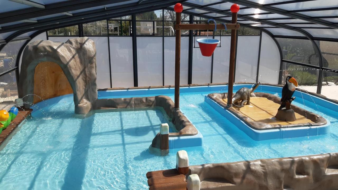 Camping Les Terrasses De Dordogne Rouffignac Saint-Cernin Exteriér fotografie