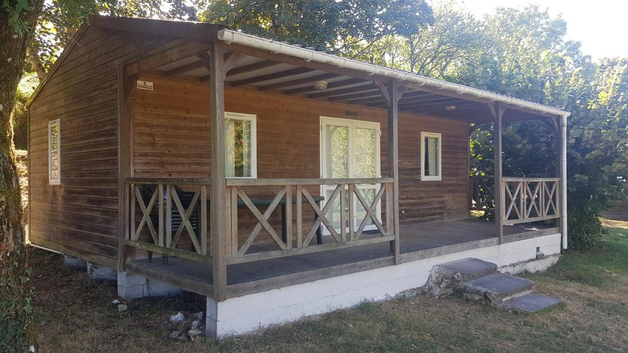 Camping Les Terrasses De Dordogne Rouffignac Saint-Cernin Exteriér fotografie