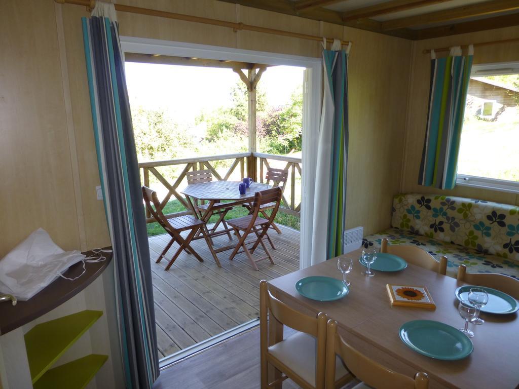 Camping Les Terrasses De Dordogne Rouffignac Saint-Cernin Pokoj fotografie