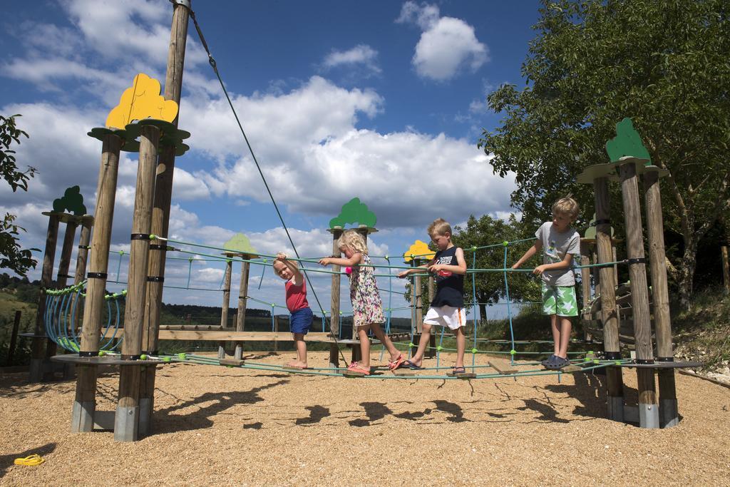 Camping Les Terrasses De Dordogne Rouffignac Saint-Cernin Exteriér fotografie