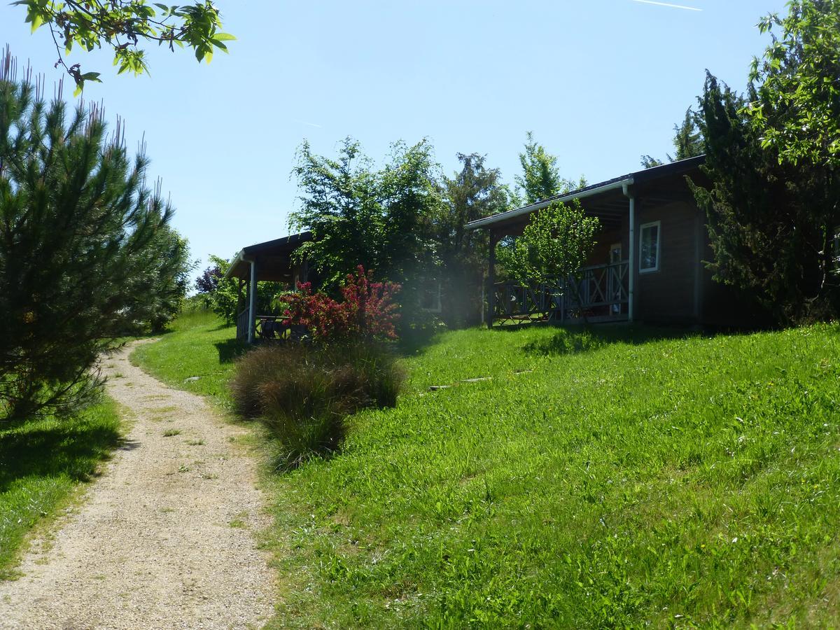 Camping Les Terrasses De Dordogne Rouffignac Saint-Cernin Exteriér fotografie