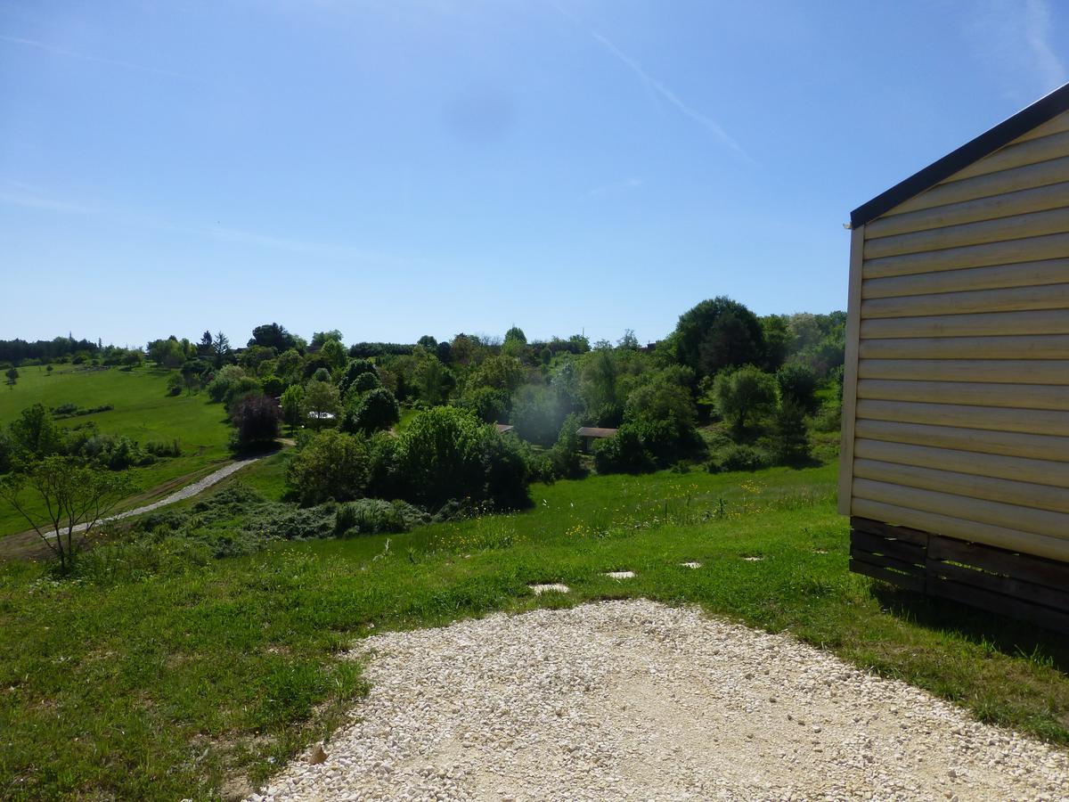 Camping Les Terrasses De Dordogne Rouffignac Saint-Cernin Exteriér fotografie